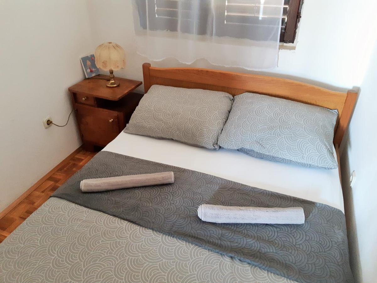 Dalmatino Apartmani Vir Exterior foto